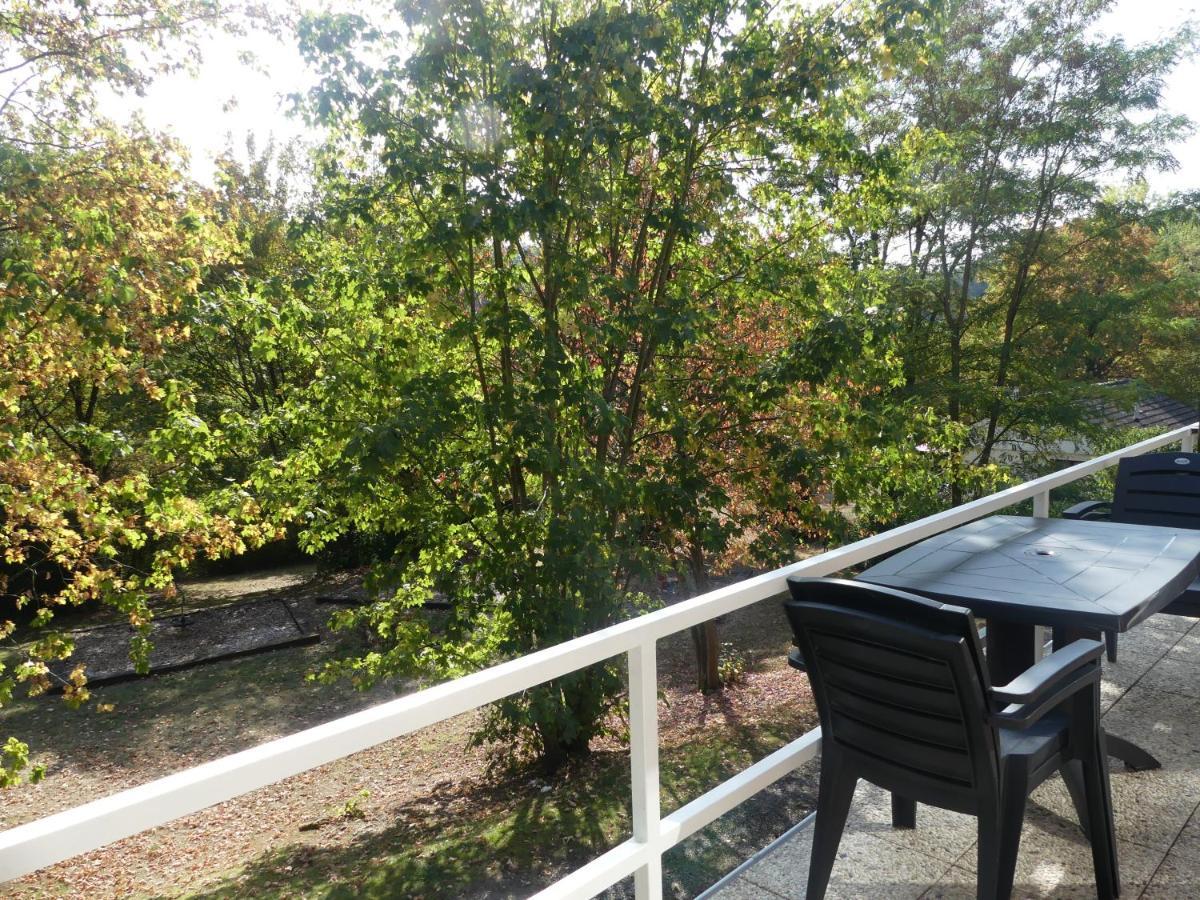 Au Repaire Des Ecureuils Villa Waulsort Dış mekan fotoğraf