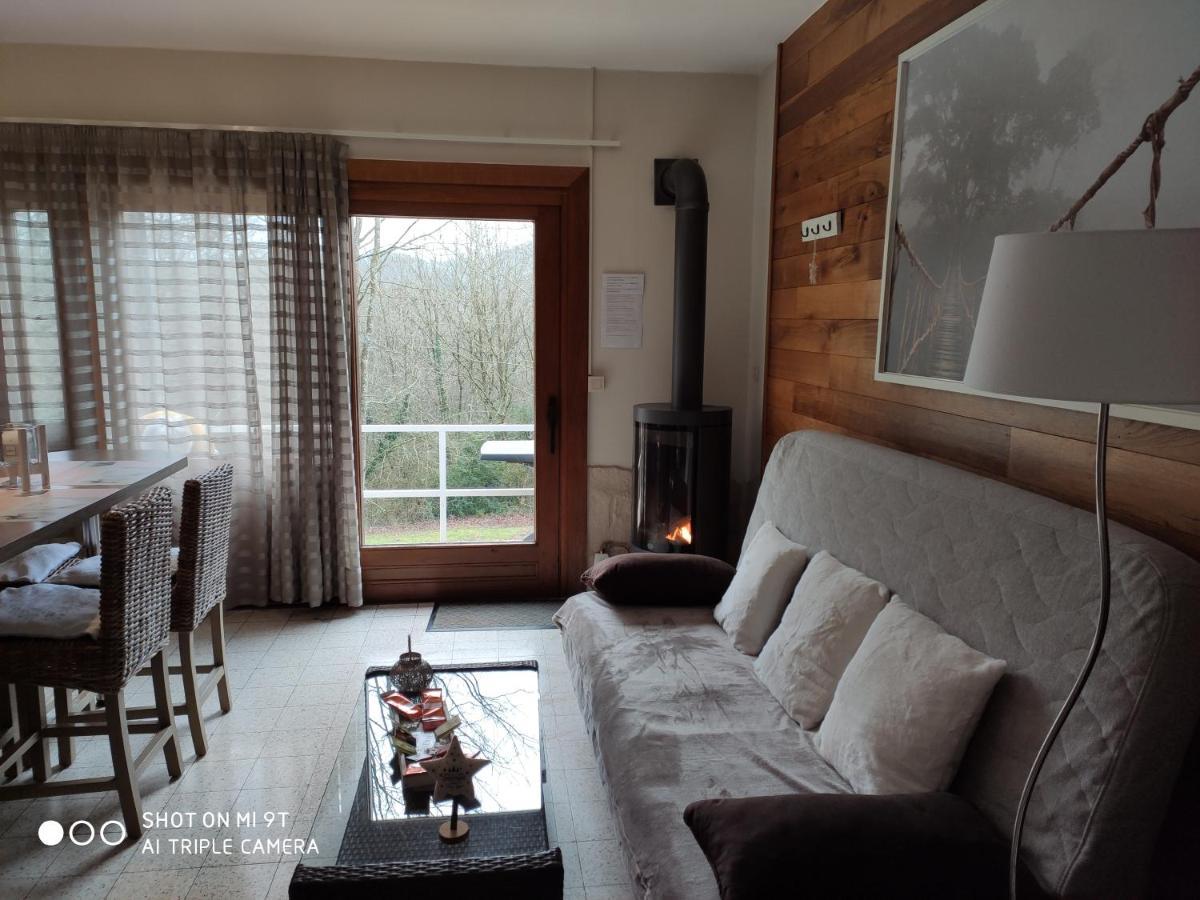 Au Repaire Des Ecureuils Villa Waulsort Dış mekan fotoğraf