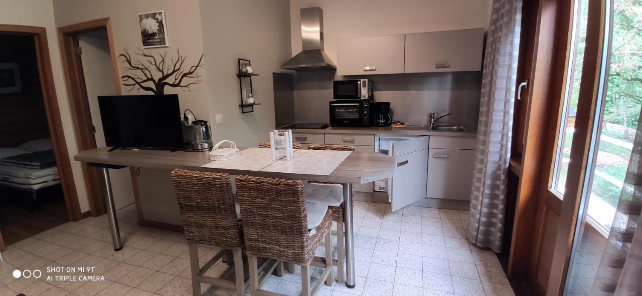 Au Repaire Des Ecureuils Villa Waulsort Dış mekan fotoğraf